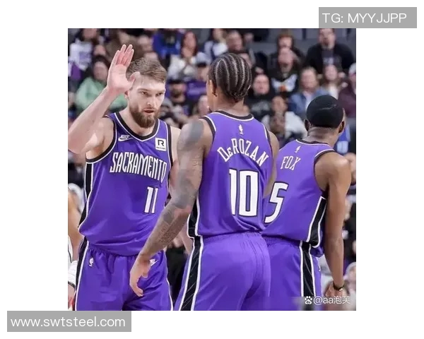 国王队与开拓者队激战正酣谁能在西部争夺战中笑到最后